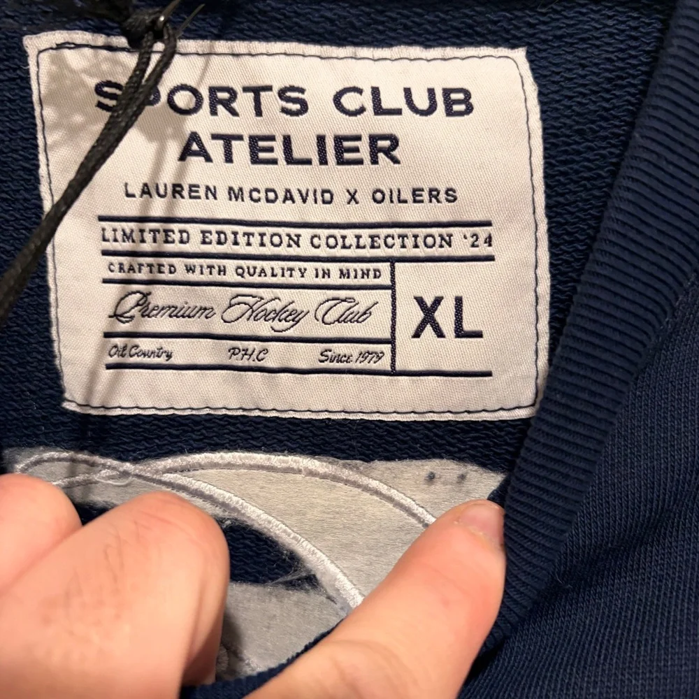 Navy Edmonton Oilers Lauren Mcdavid collab Sweatshirt - Picture 3 of 5